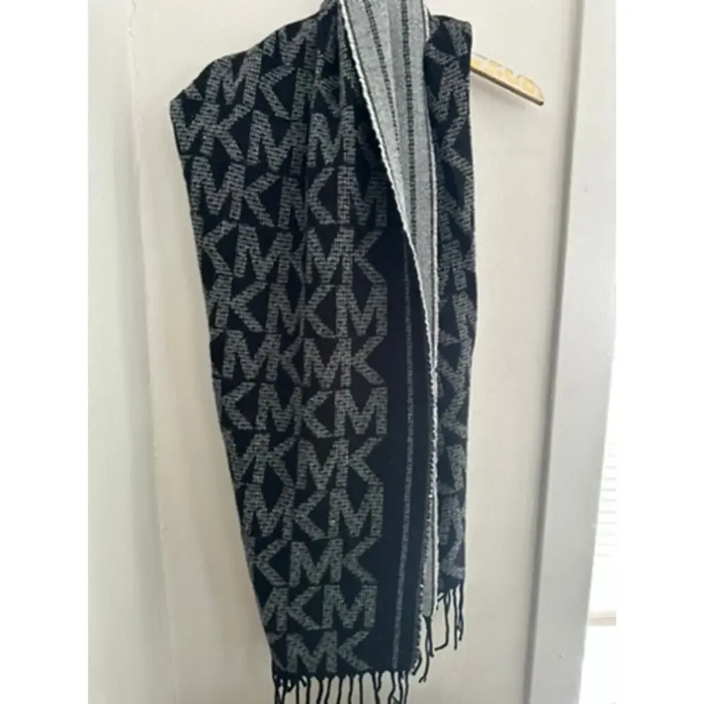 Michael Kors Black and Gray Acrylic Scarf